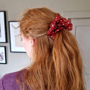 Gold Star Scrunchie - Design by Willwa